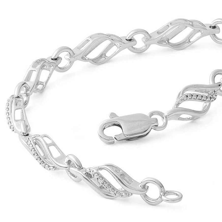 Banter Diamond Accent Flame Link Bracelet In Sterling Silver - 7.5" Bracelets